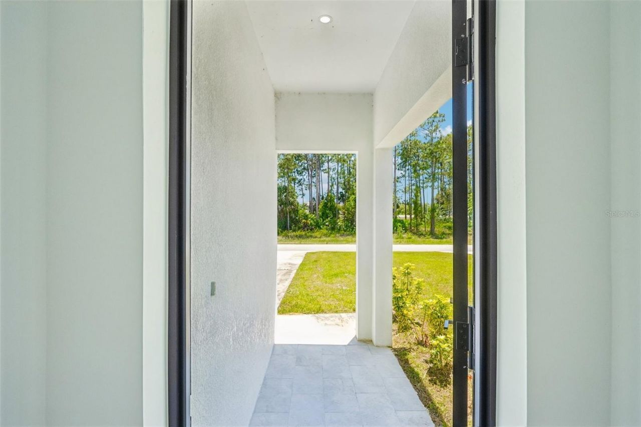 845/847 Meadow Road , Lehigh Acres, FL 33973 Photo