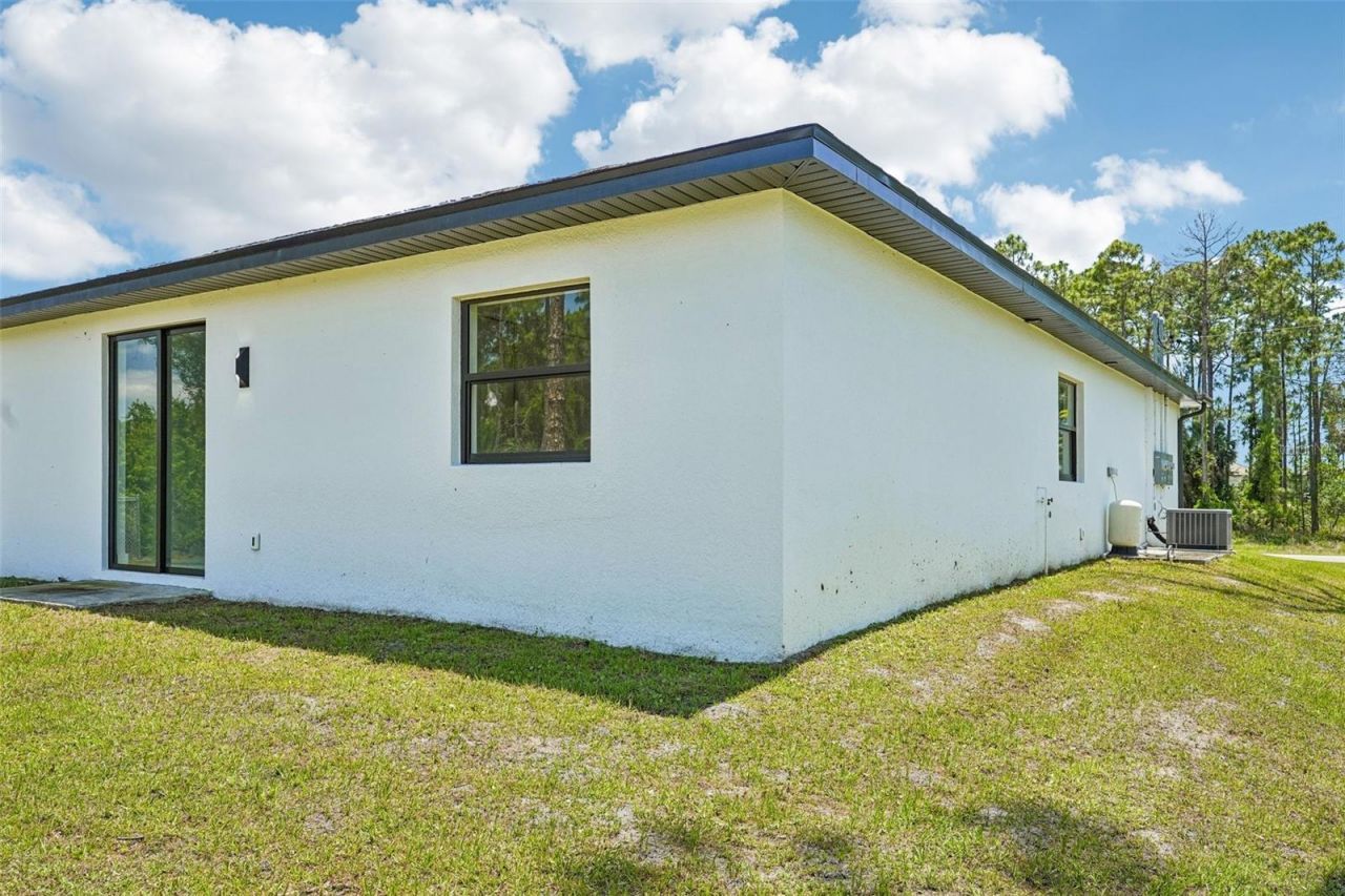 845/847 Meadow Road , Lehigh Acres, FL 33973 Photo