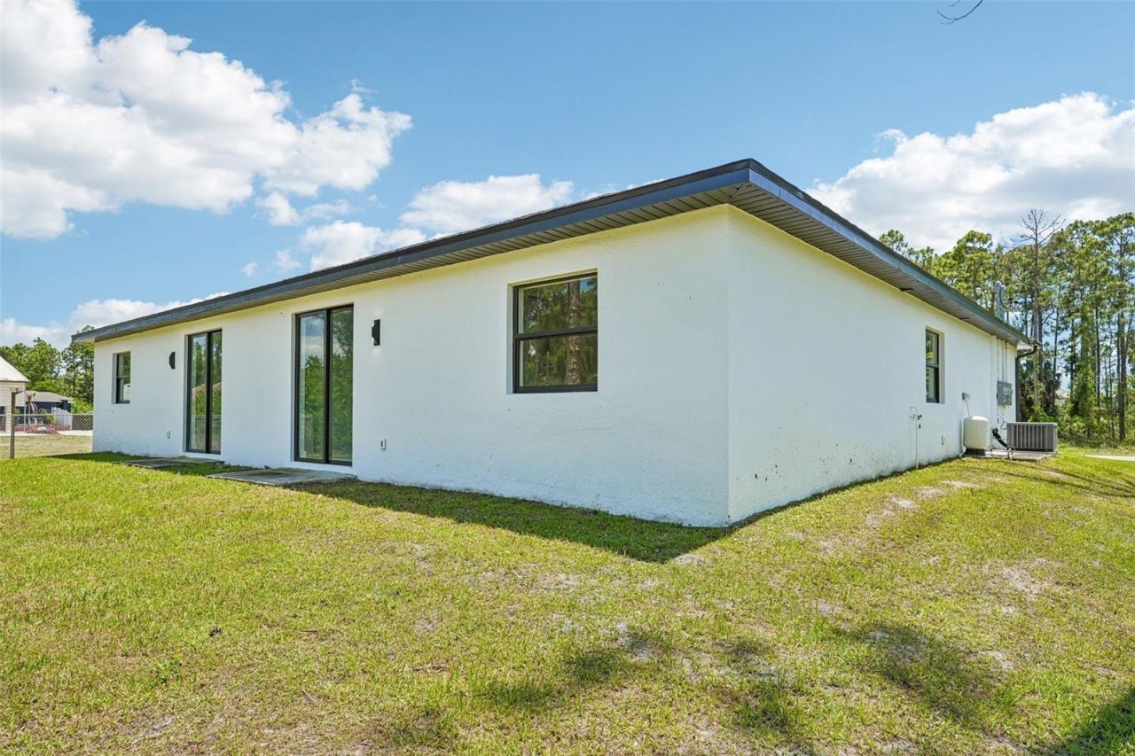 845/847 Meadow Road , Lehigh Acres, FL 33973 Photo