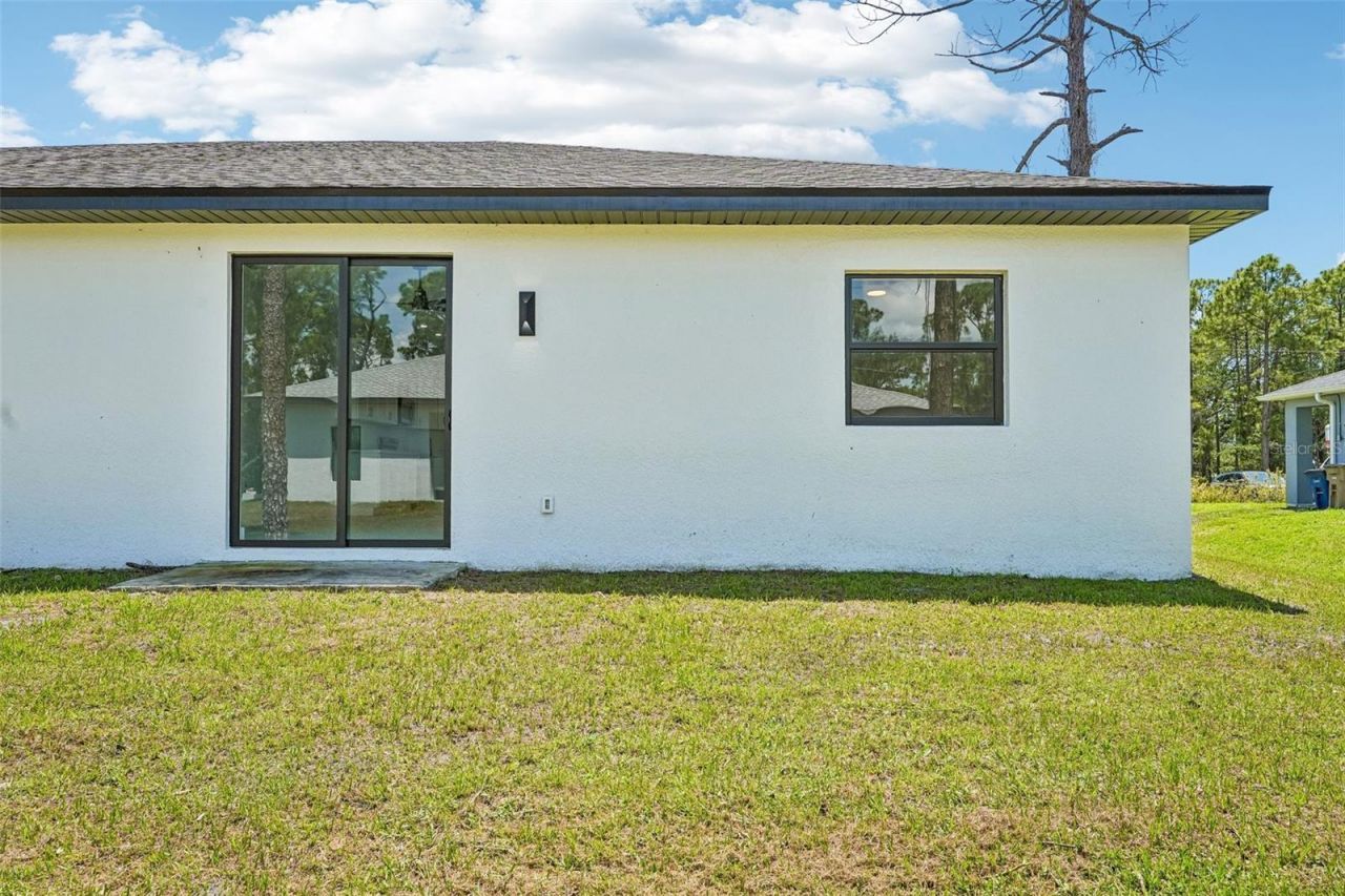 845/847 Meadow Road , Lehigh Acres, FL 33973 Photo