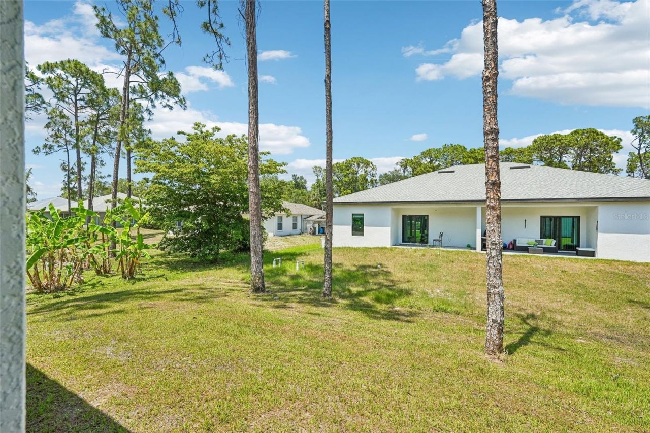 845/847 Meadow Road , Lehigh Acres, FL 33973 Photo