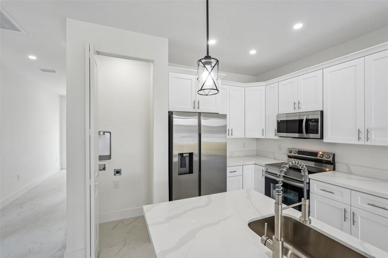 845/847 Meadow Road , Lehigh Acres, FL 33973 Photo
