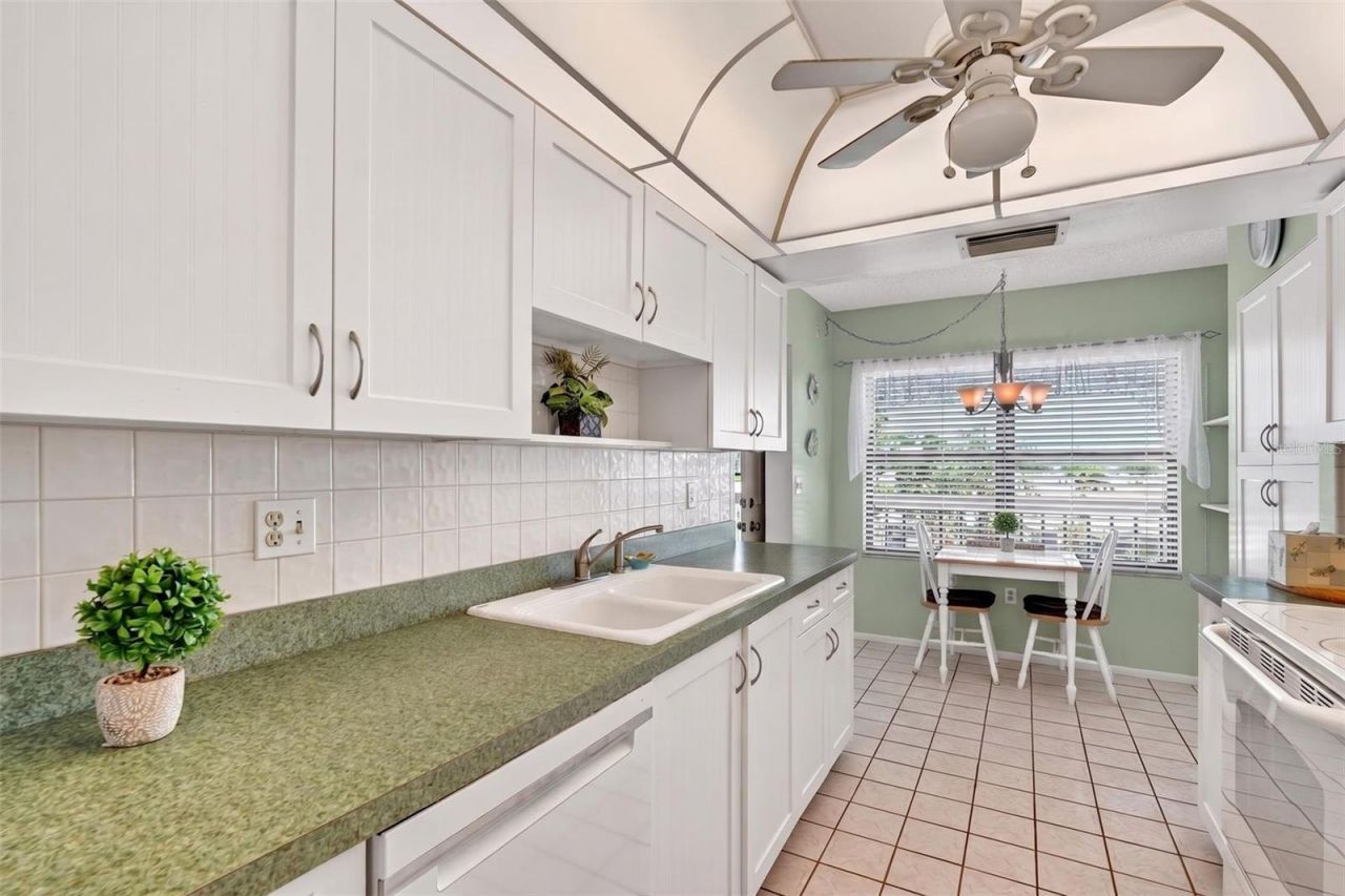 505 30th Avenue W, Unit E303, Bradenton, FL 34205 Photo