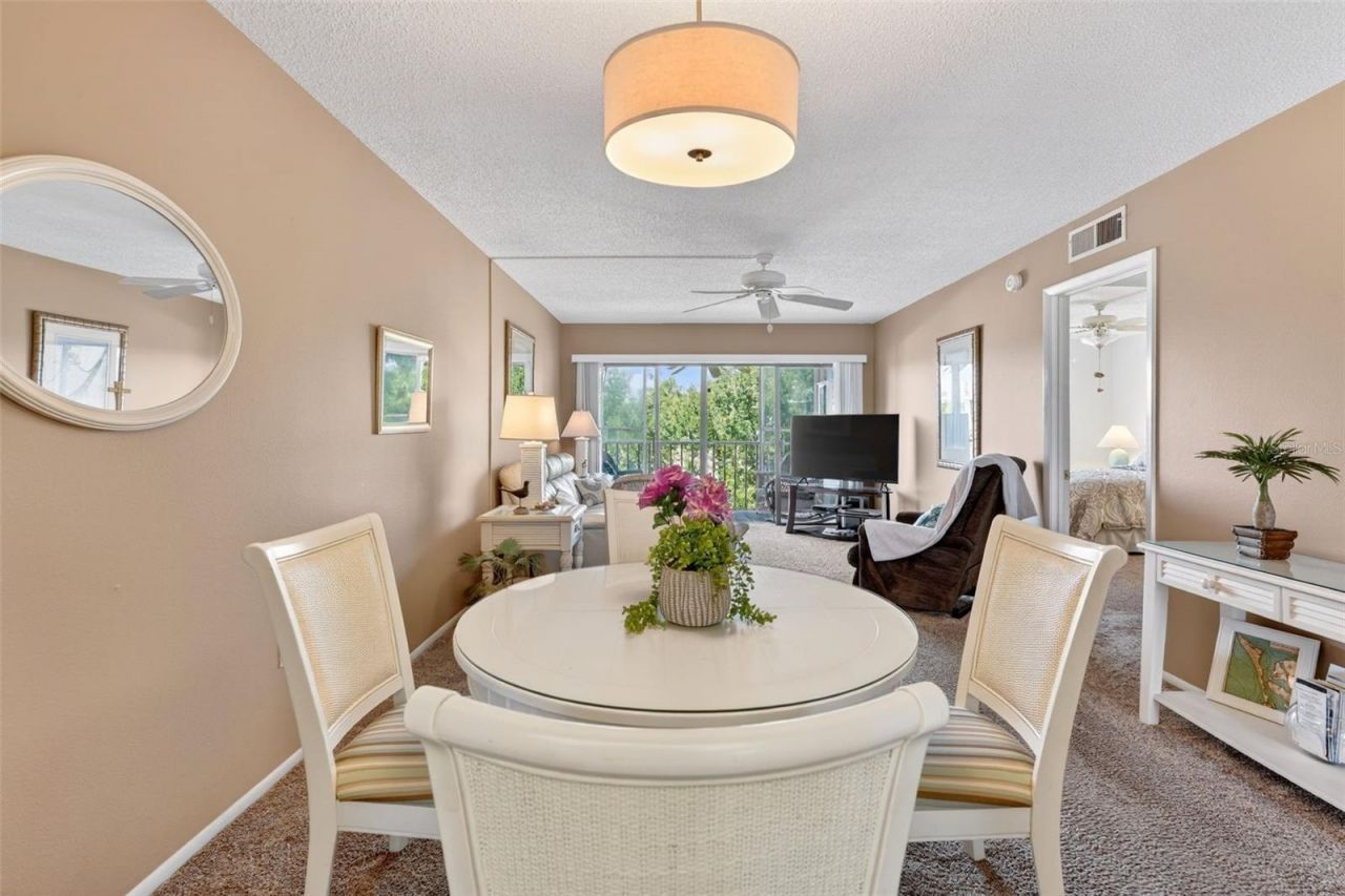 505 30th Avenue W, Unit E303, Bradenton, FL 34205 Photo
