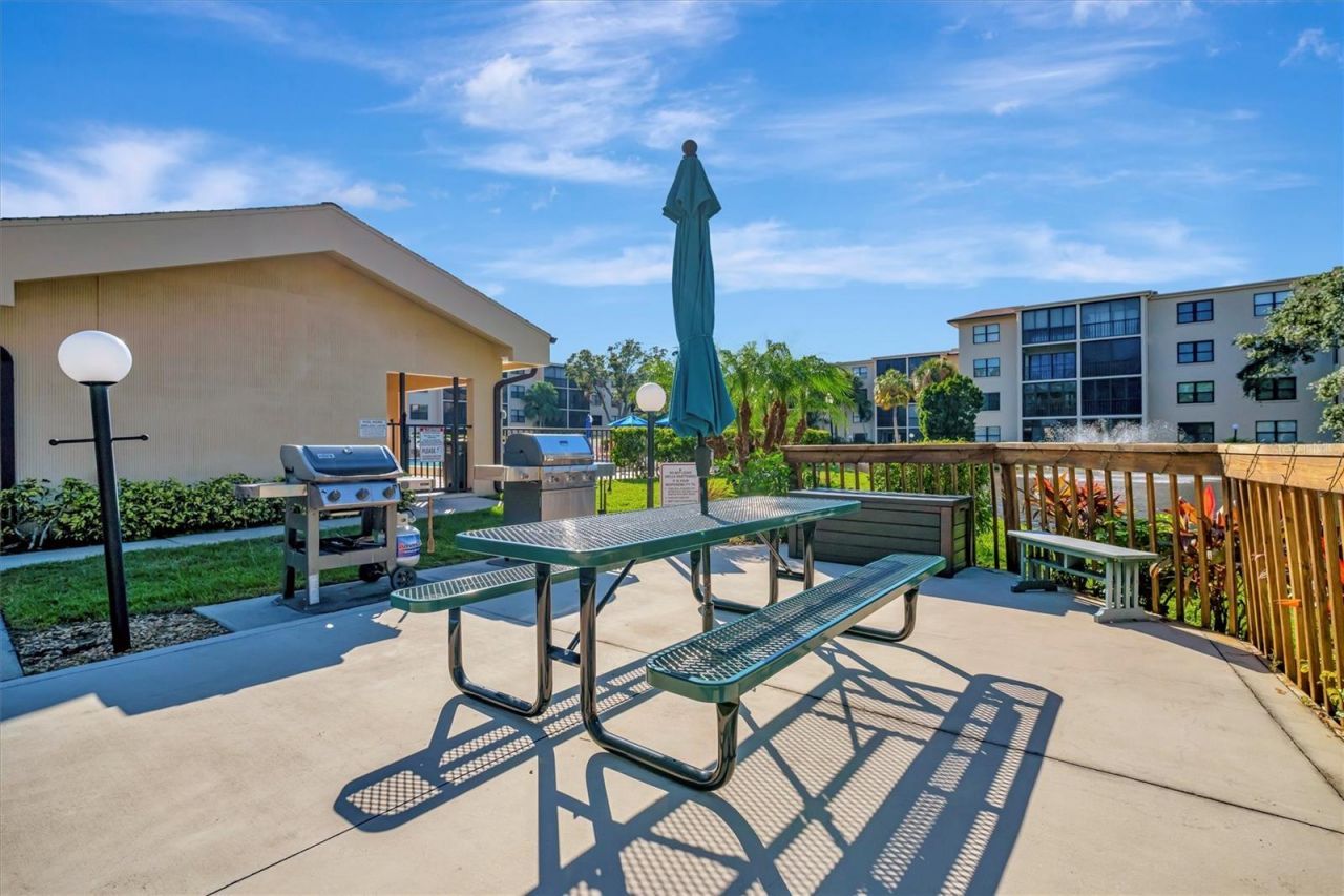 505 30th Avenue W, Unit E303, Bradenton, FL 34205 Photo