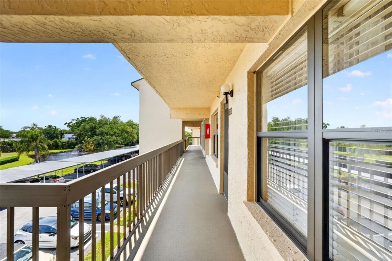 505 30th Avenue W, Unit E303, Bradenton, FL 34205 Photo