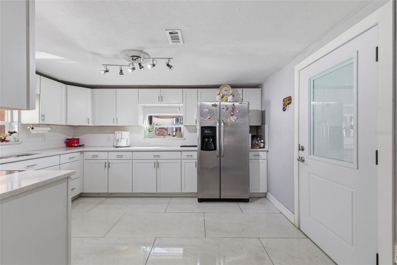 6760 Runnel Drive, New Port Richey, FL 34653 Photo