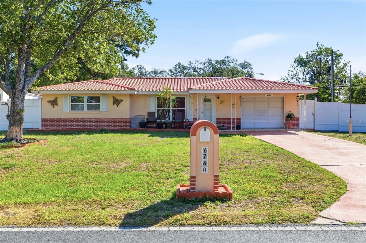 6760 Runnel Drive, New Port Richey, FL 34653 Photo