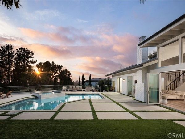 1452 Cloyden Road, North Tustin, CA 92705