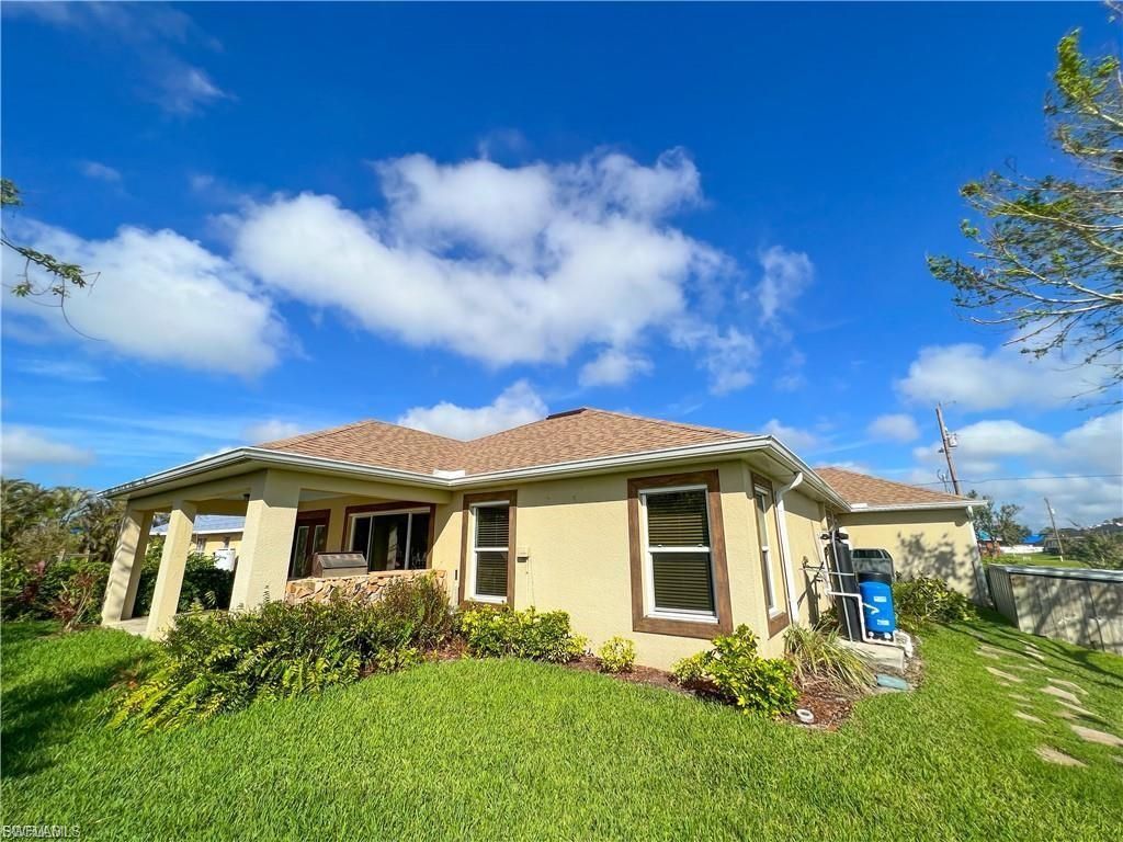2032 NW 5th St , Cape Coral, FL 33993 Photo