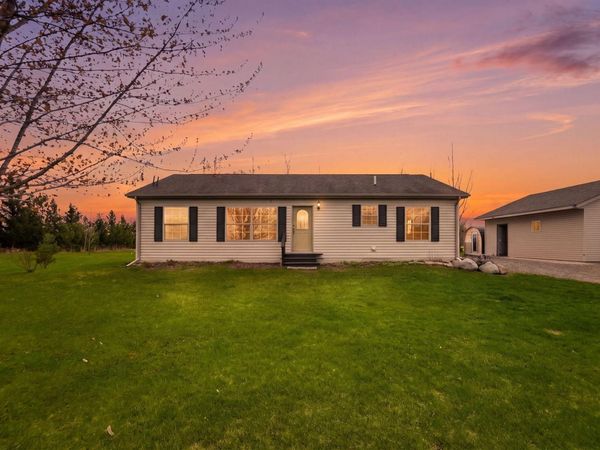 7405 160th Street , Milaca, MN 56353