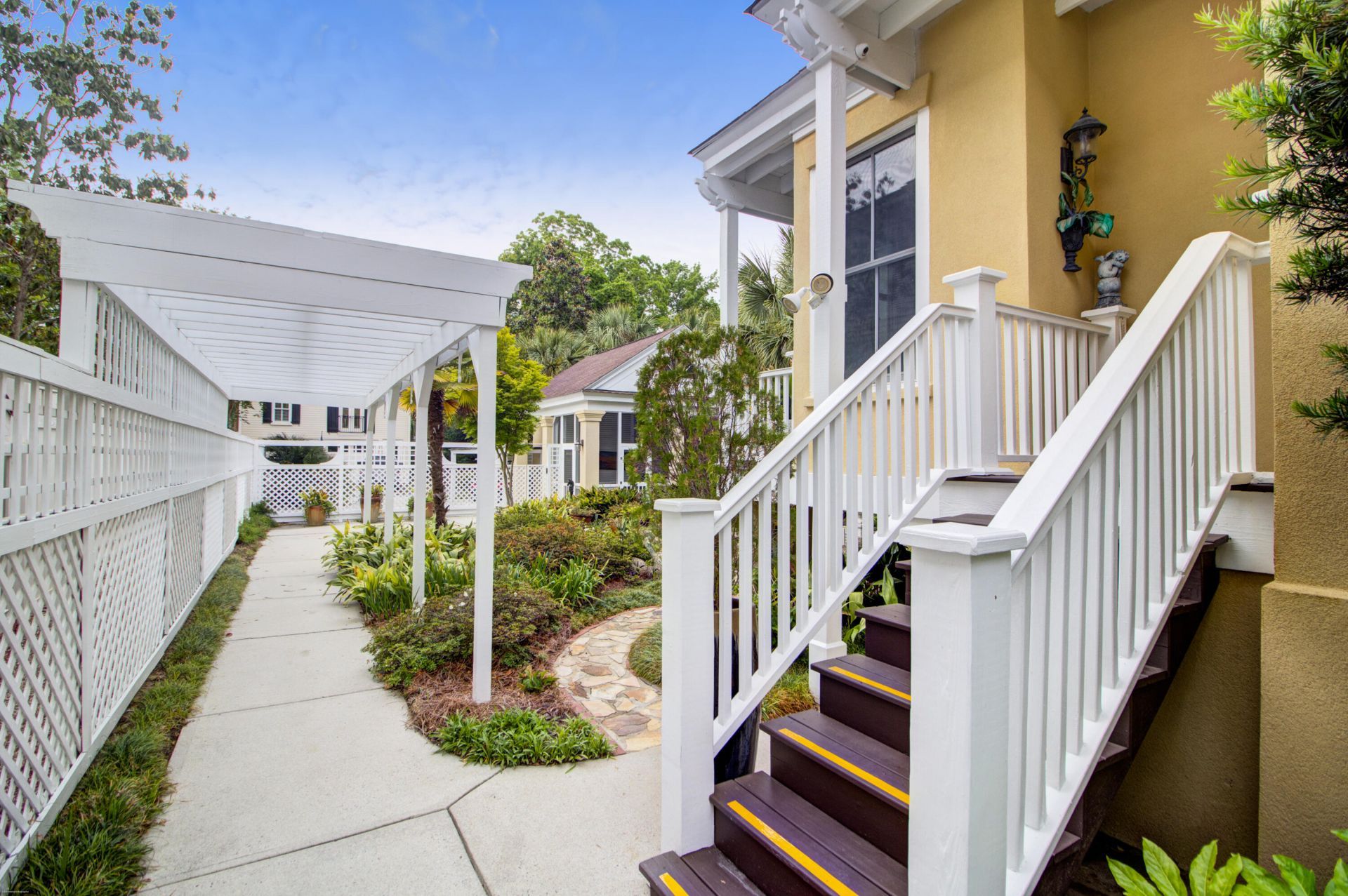 66 Sowell Street Photo 32