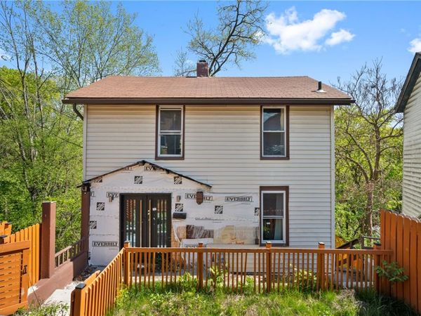 34 E Roseridge St, Pittsburgh, PA 15202