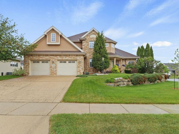 301 Bergamont Boulevard, Oregon, WI 53575