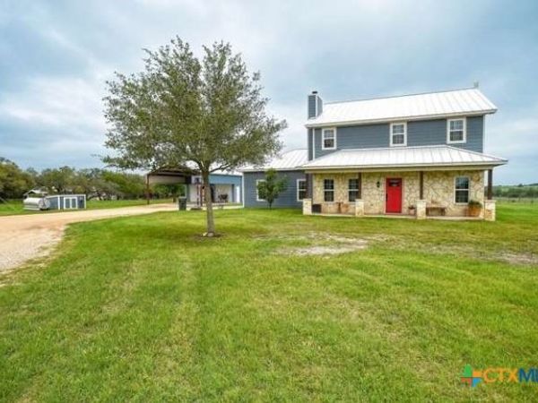 1345 E Old Hallettsville Road, Flatonia, TX 78941