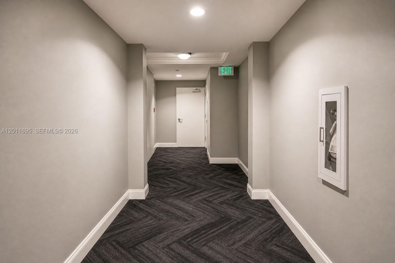 111 E Flagler St , Unit 705, Miami, FL 33131 Photo