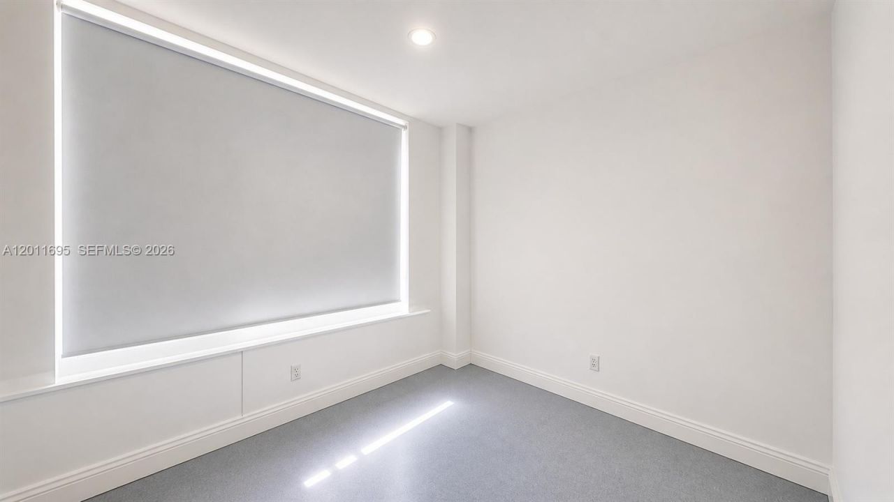 111 E Flagler St , Unit 705, Miami, FL 33131 Photo