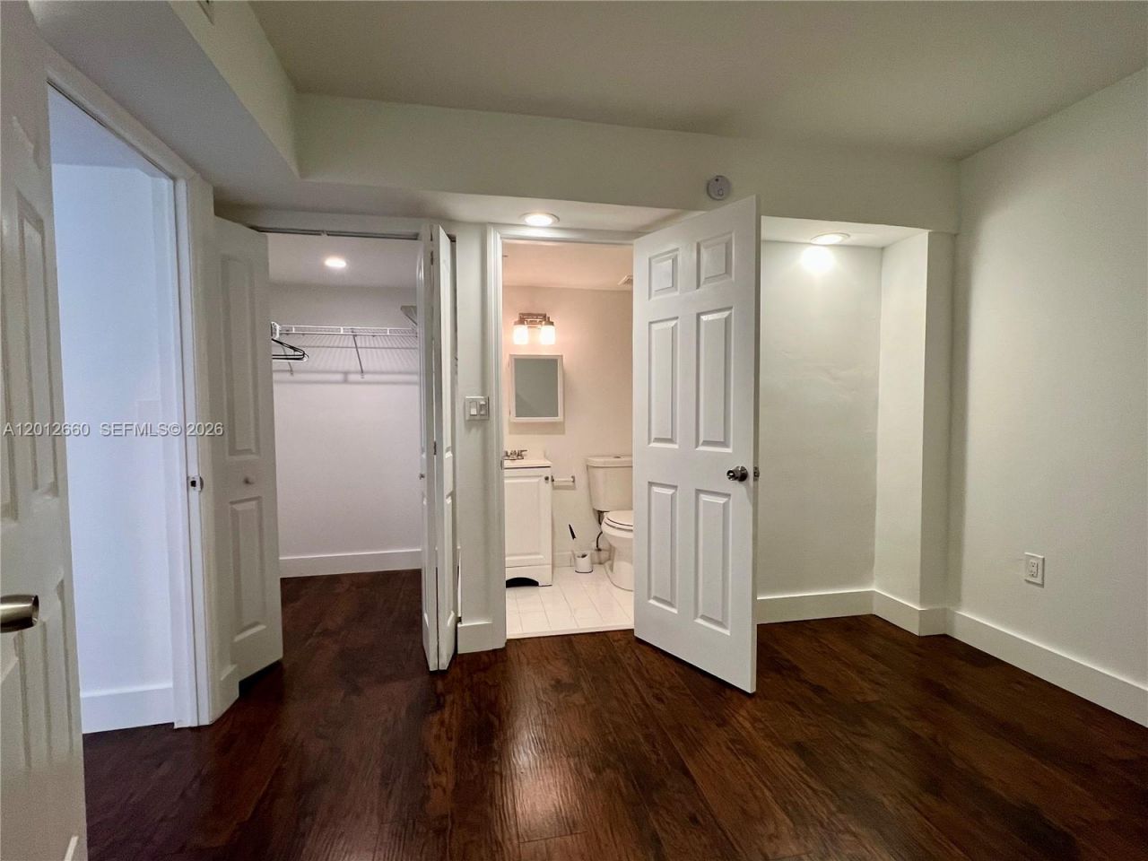 5055 NW 7th St, Unit 303, Miami, FL 33126 Photo