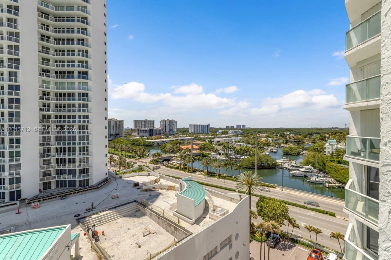 16445 Collins Ave, Unit 922, Sunny Isles Beach, FL 33160 Photo