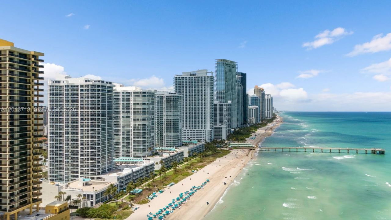16445 Collins Ave, Unit 922, Sunny Isles Beach, FL 33160 Photo