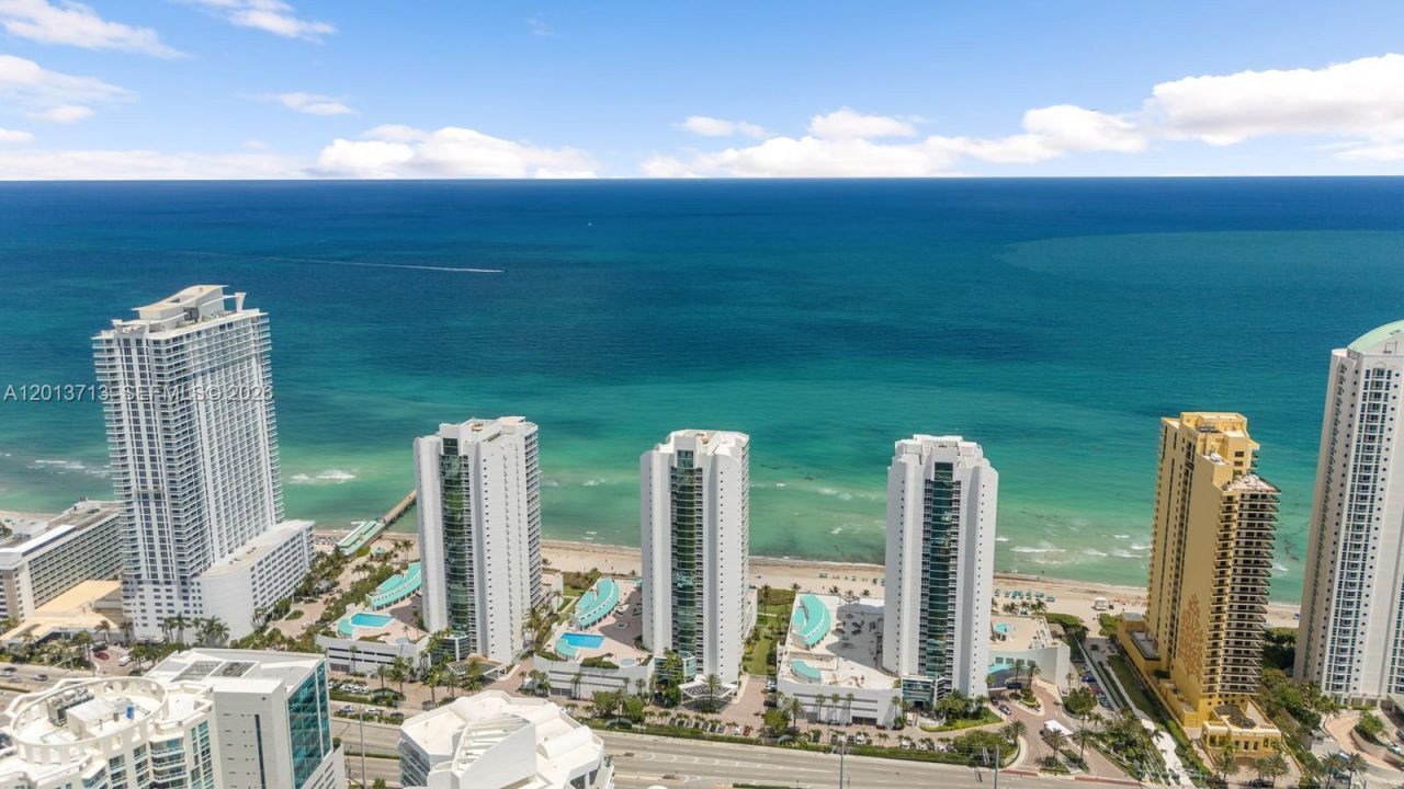 16445 Collins Ave, Unit 922, Sunny Isles Beach, FL 33160 Photo