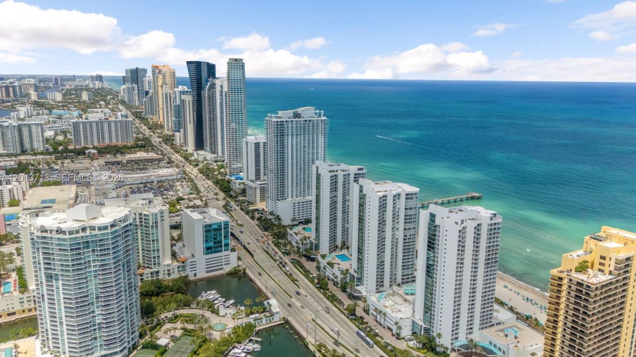 16445 Collins Ave, Unit 922, Sunny Isles Beach, FL 33160 Photo