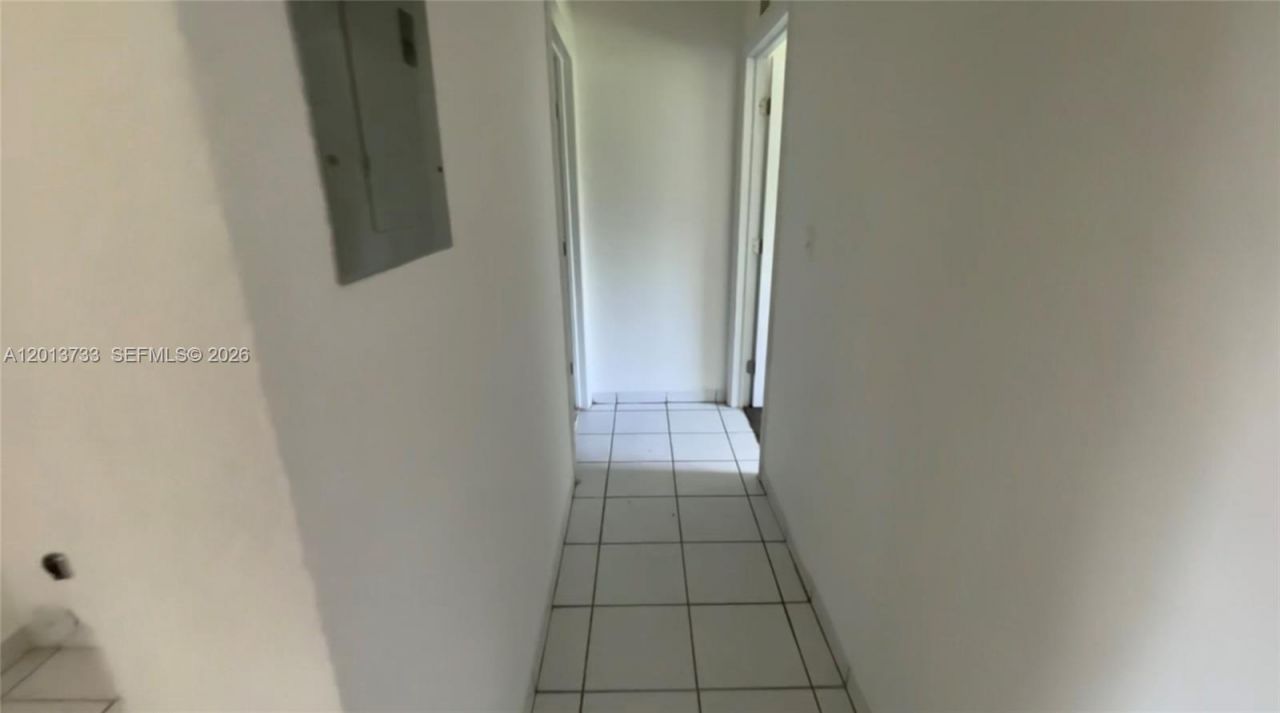 209 NE 141st St, Unit 4, Miami, FL 33161 Photo
