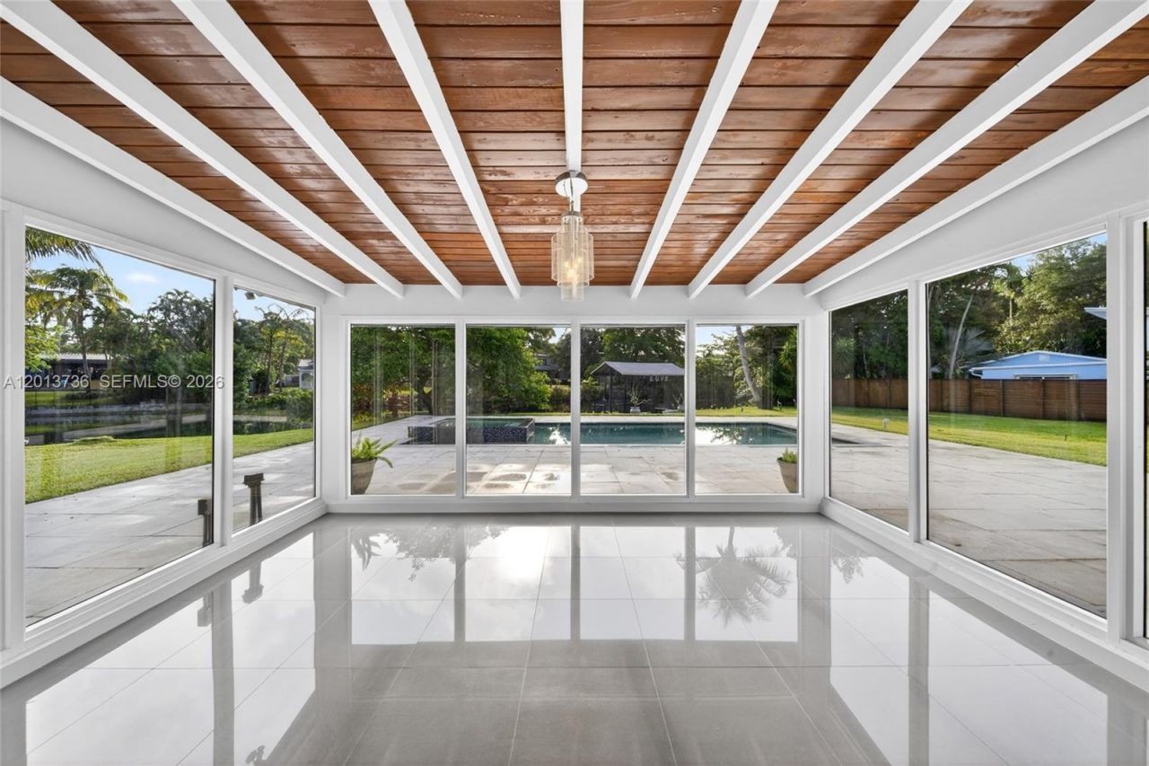 11665 W Biscayne Canal Rd , Miami, FL 33161 Photo