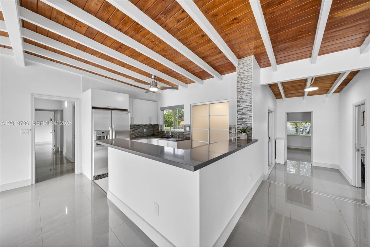 11665 W Biscayne Canal Rd , Miami, FL 33161 Photo