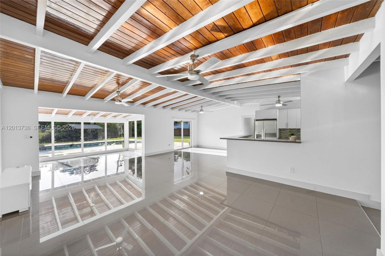 11665 W Biscayne Canal Rd , Miami, FL 33161 Photo