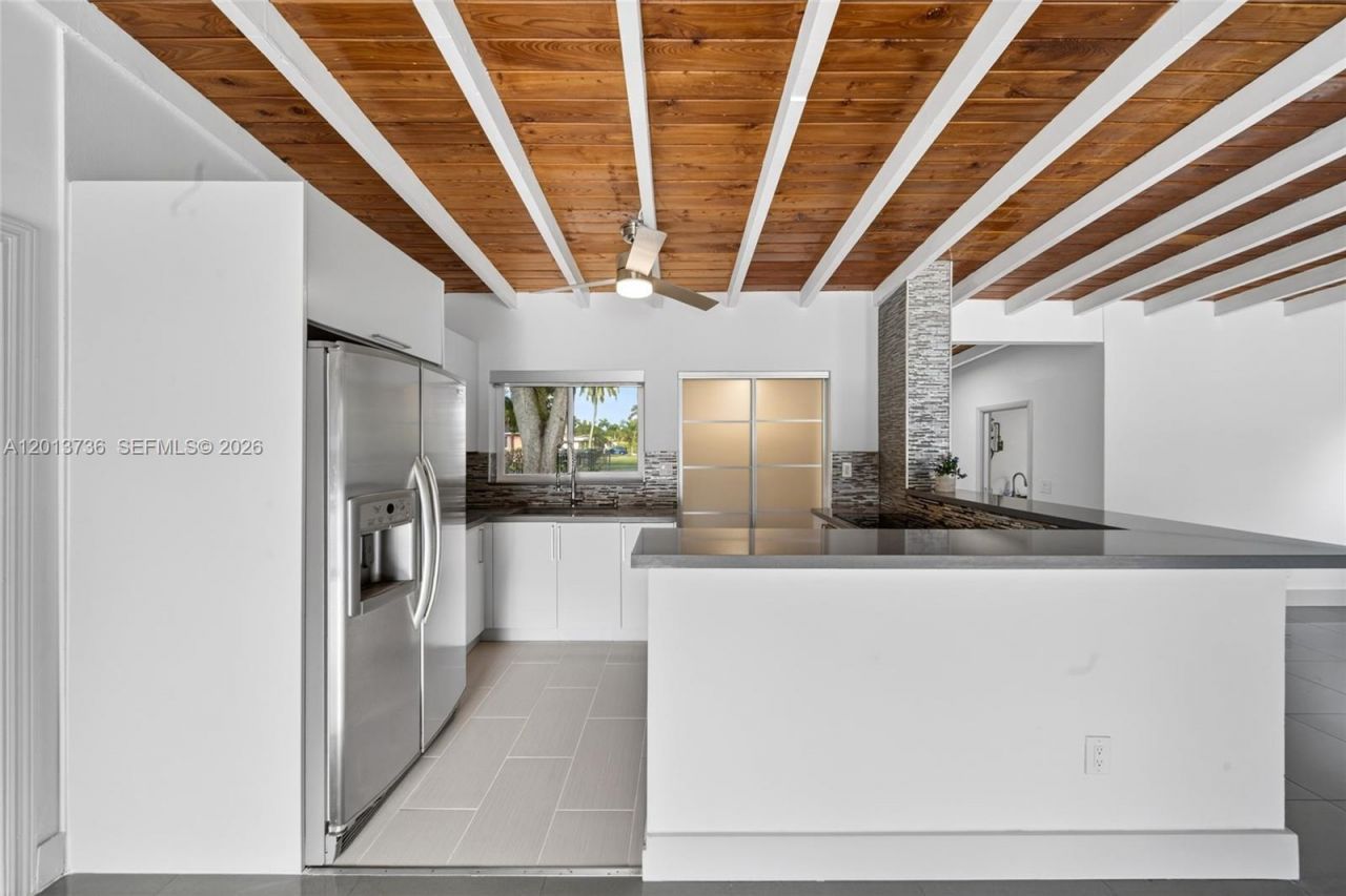 11665 W Biscayne Canal Rd , Miami, FL 33161 Photo