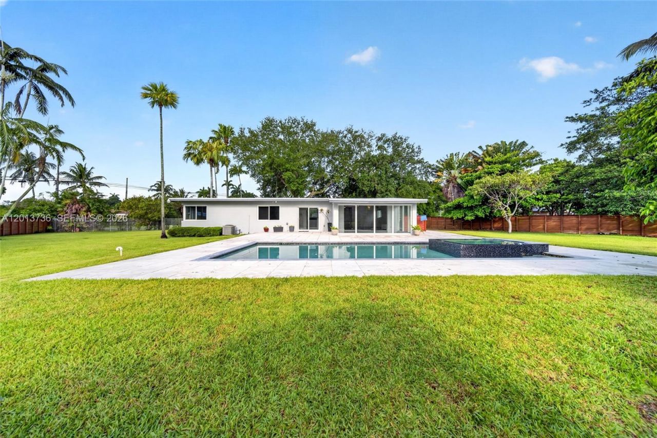 11665 W Biscayne Canal Rd , Miami, FL 33161 Photo