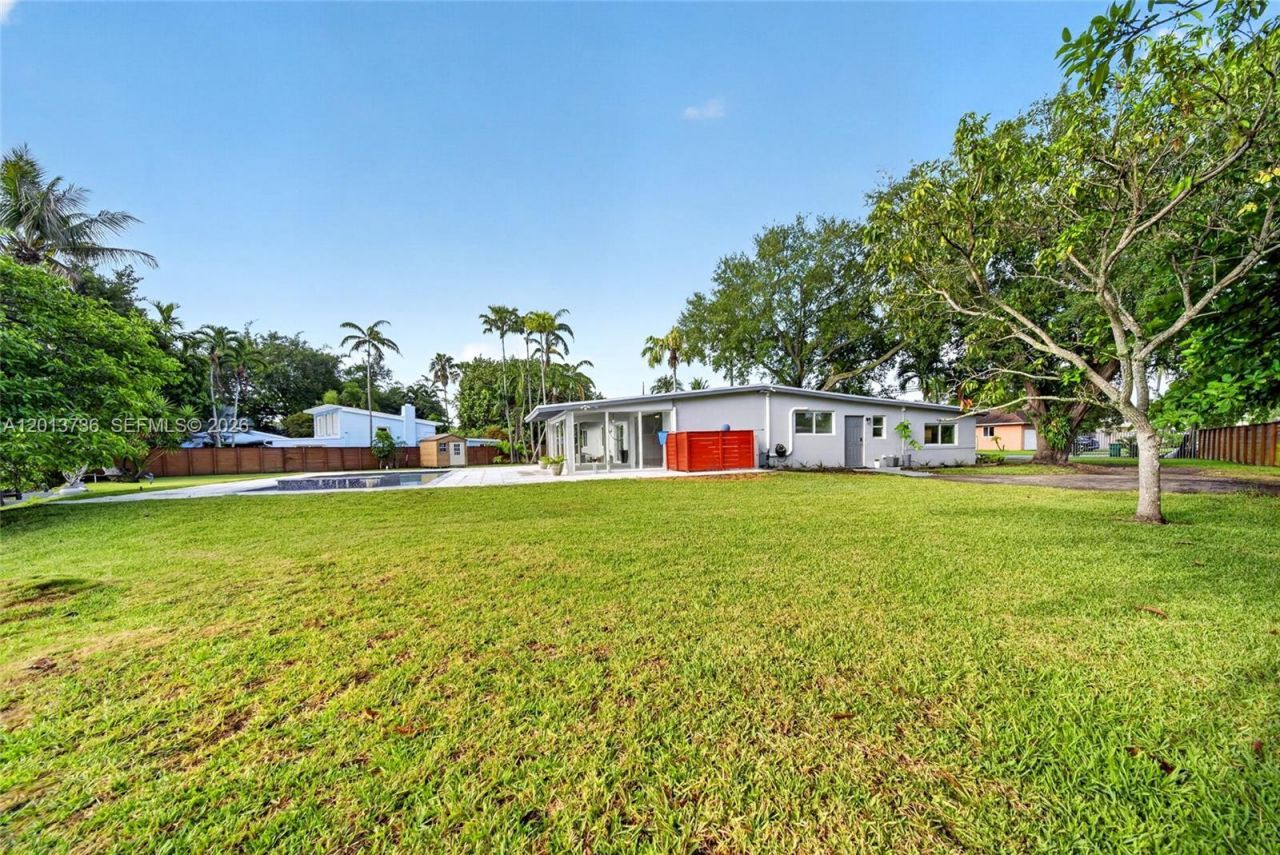 11665 W Biscayne Canal Rd , Miami, FL 33161 Photo
