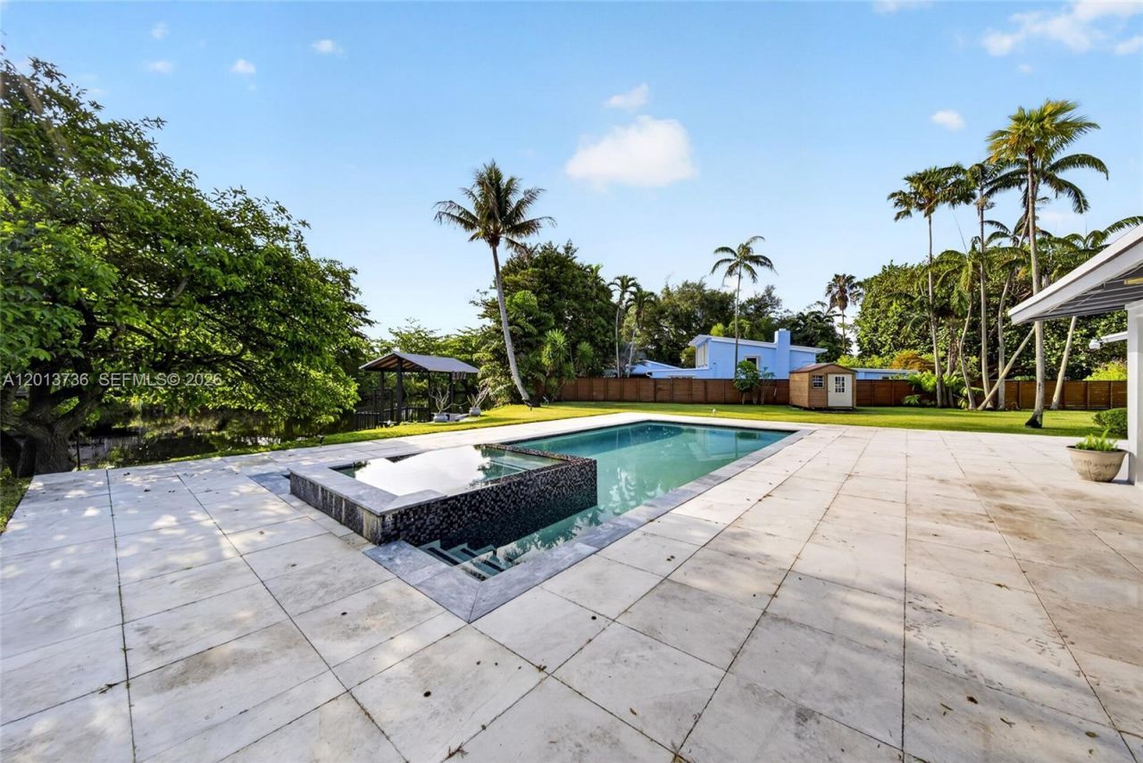 11665 W Biscayne Canal Rd , Miami, FL 33161 Photo