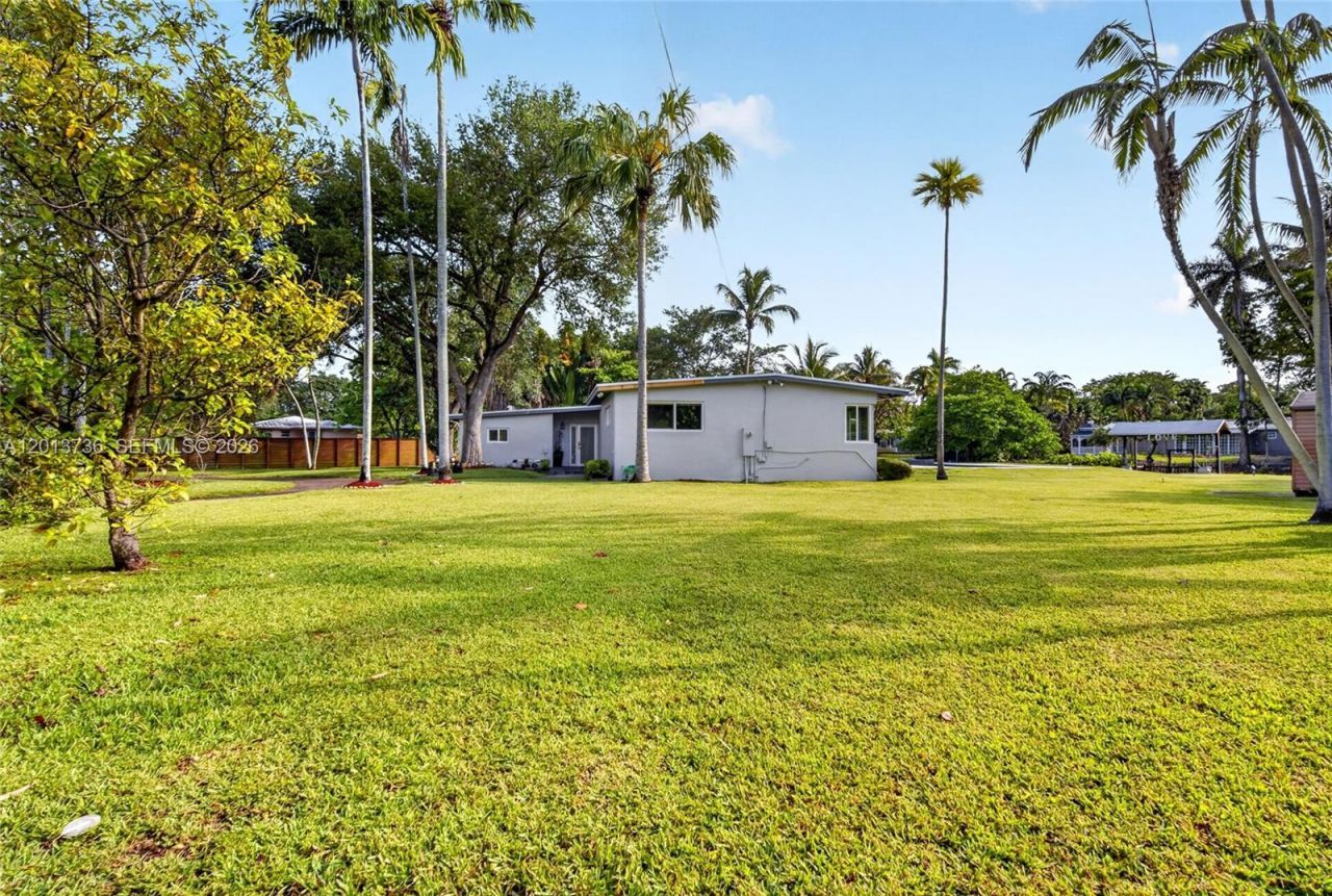 11665 W Biscayne Canal Rd , Miami, FL 33161 Photo