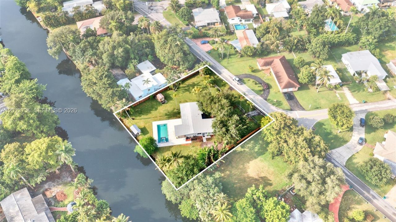 11665 W Biscayne Canal Rd , Miami, FL 33161 Photo