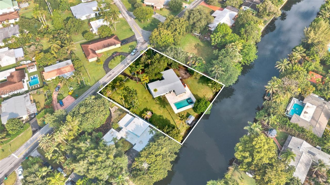 11665 W Biscayne Canal Rd , Miami, FL 33161 Photo