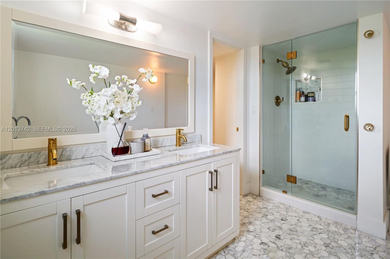 Please Call For Address, Unit 501, Key Biscayne, FL 33149 Photo