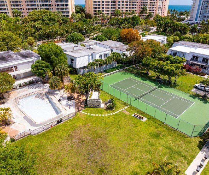Please Call For Address, Unit 501, Key Biscayne, FL 33149 Photo