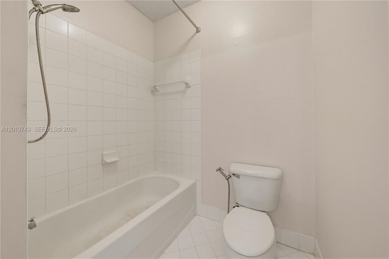 3393 NE 11th Dr , Homestead, FL 33033 Photo