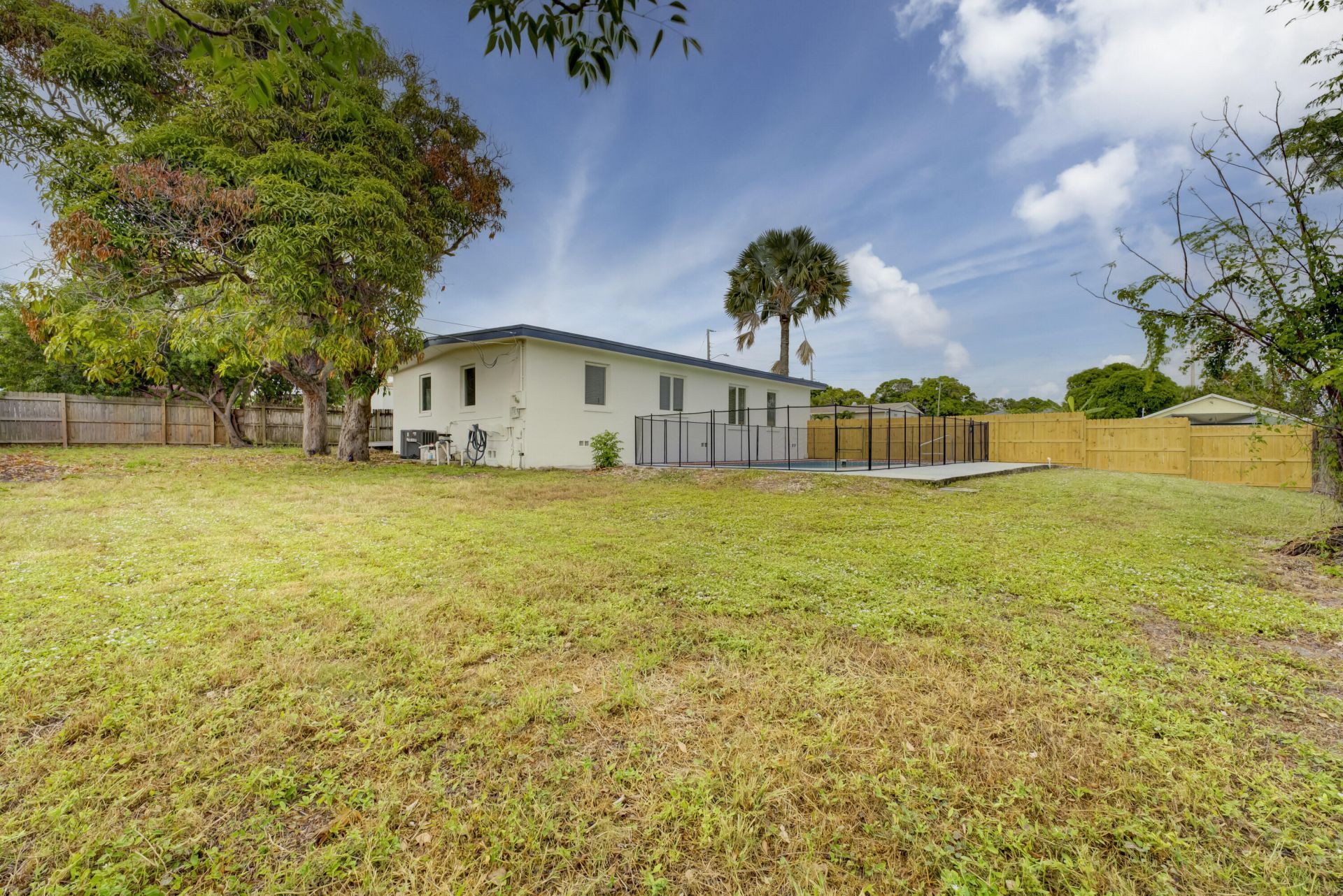840 Bradley Street, West Palm Beach, FL 33405 Photo