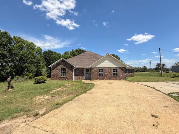 1082 CR 833, Guntown, MS 38849