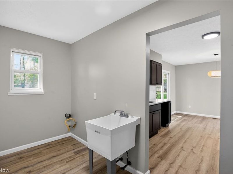 7838 Linden, Mentor on the Lake, OH 44060 Photo 24