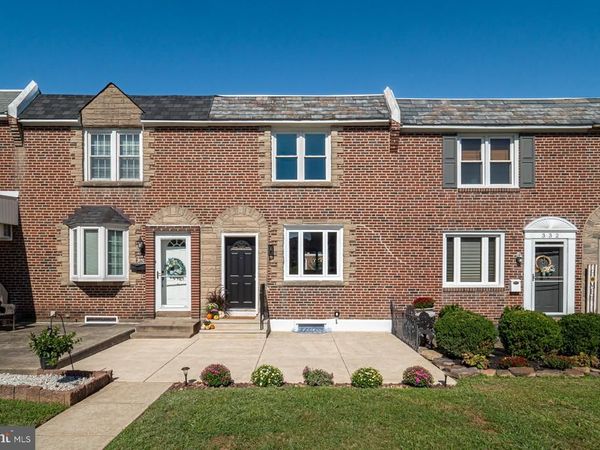 330 GRAMERCY DRIVE, CLIFTON HEIGHTS, PA 19018