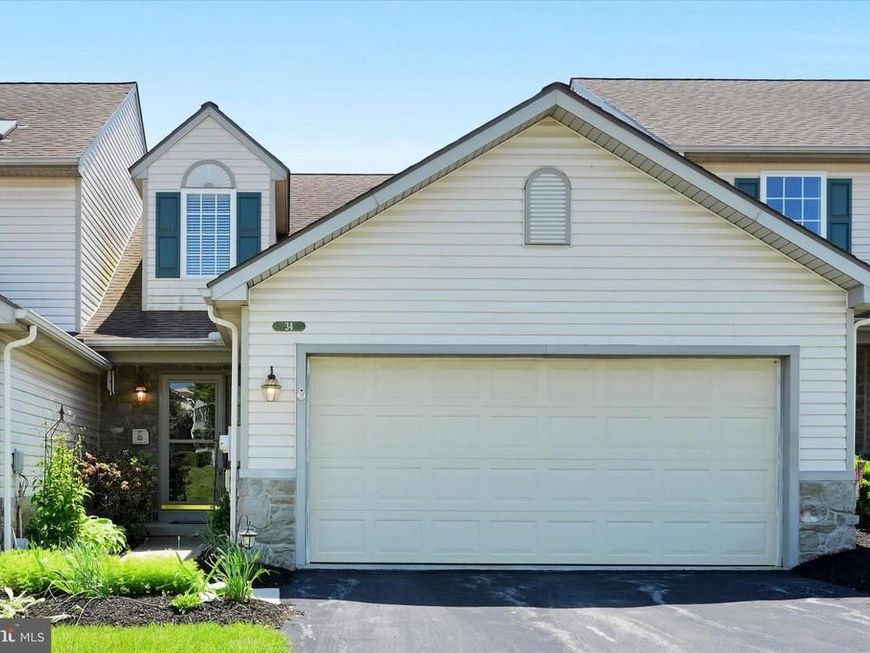 34 Gantz Meadows , Mount Joy, PA 17552 Main Photo