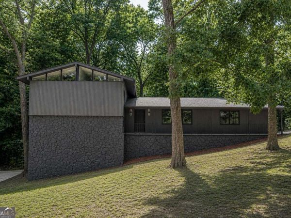 2568 Highland Drive SE, Conyers, GA 30013