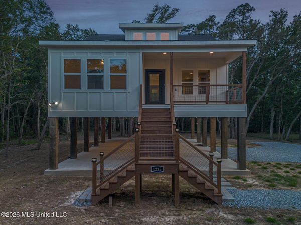 1225 Taranto Street, Waveland, MS 39576