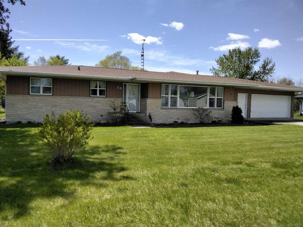 24 4th Street, Montello, WI 53949