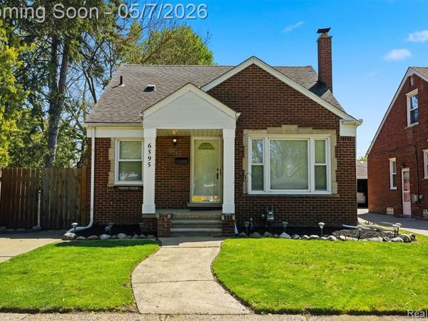 6595 Winona Avenue, Allen Park, MI 48101