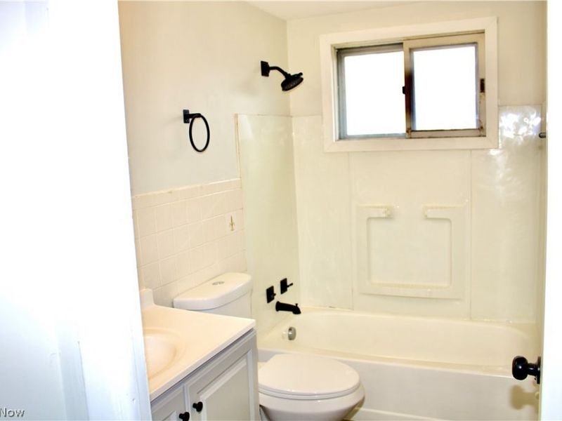 21506 Kenyon Street, Maple Heights, OH 44137 Photo 17